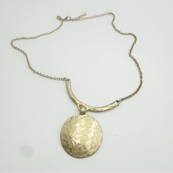 LIA SOPHIA Matte Gold Tone Hammered
Disk Signed Necklace - Picture 4 of 10